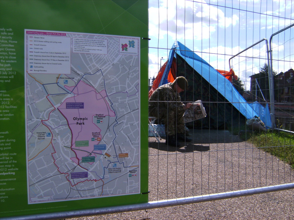 Die Olympischen Spielstätten sind militärische Sperrzonen: London im Jahr 2012,  Foto (CC): Sybille Bauriedl